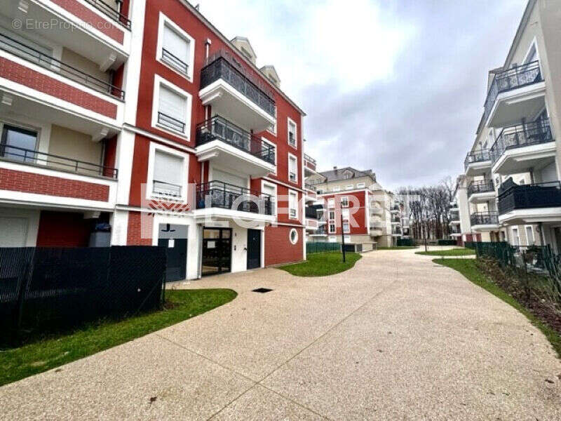 Appartement à OZOIR-LA-FERRIERE