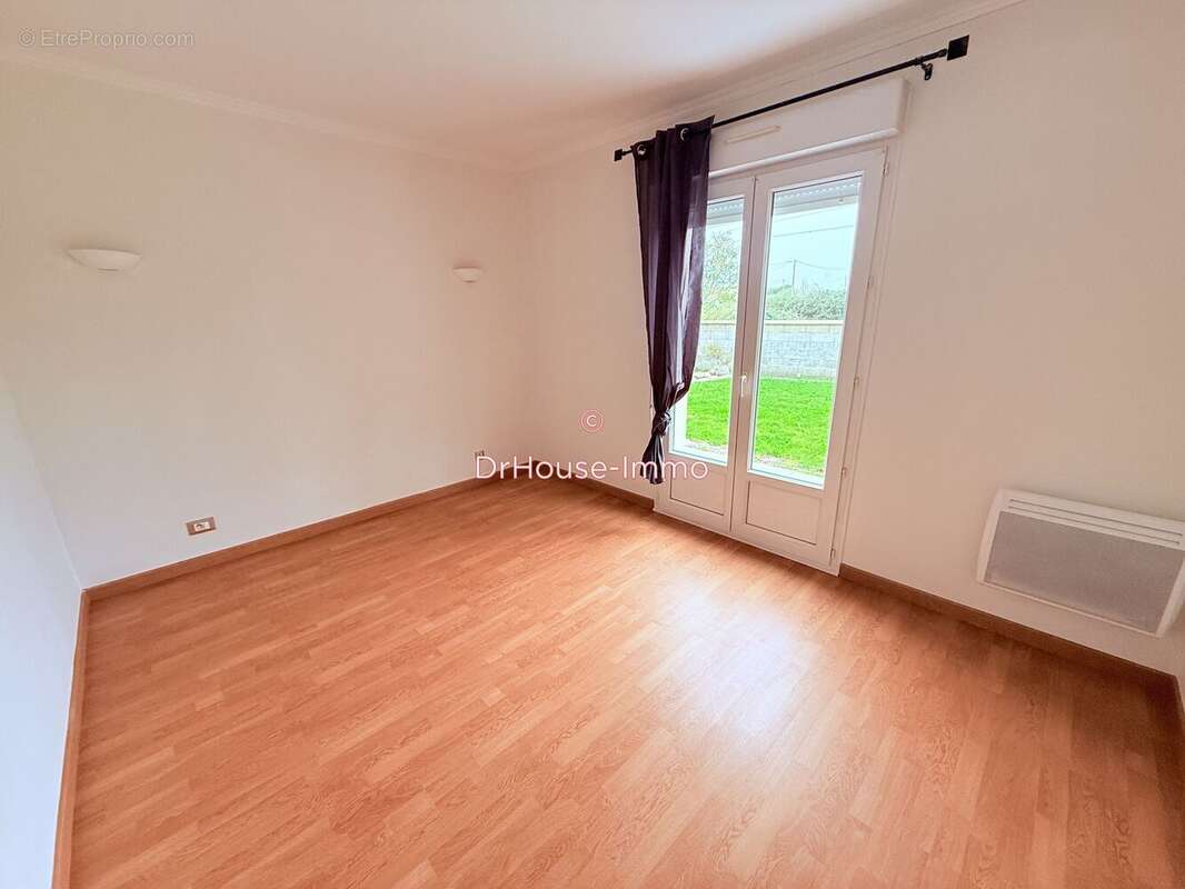 Maison 131 m² à Pauillac  - photo 34