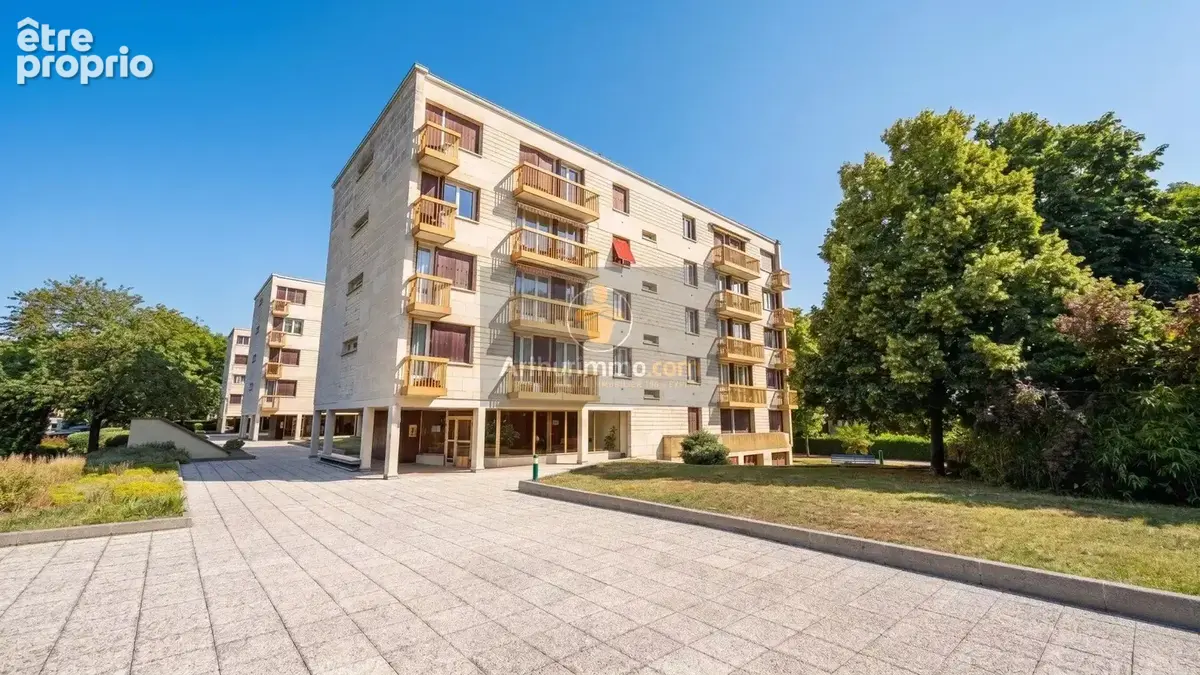 Photo Appartement à Marly-Le-Roi au prix de 299 000€