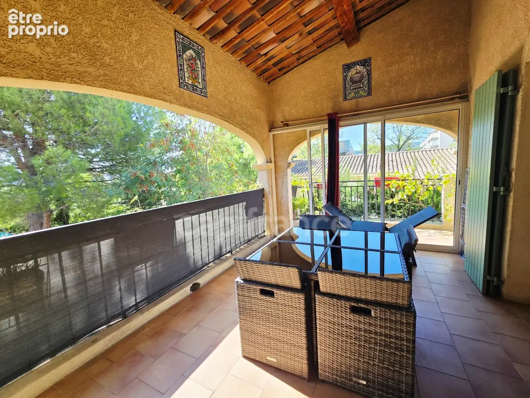 Maison à vendre 7 pièces LA CIOTAT (13) Garage, Terrain 1057 m2 - photo 7