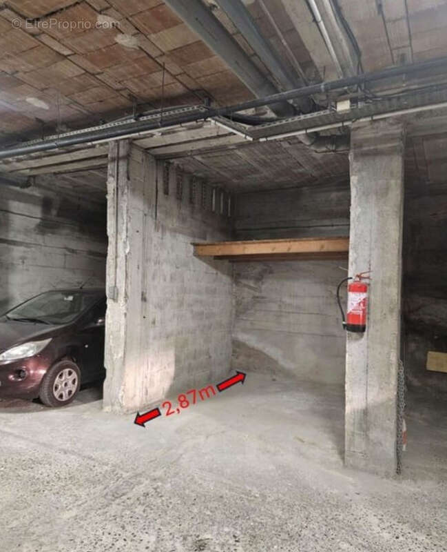 Parking à CAGNES-SUR-MER