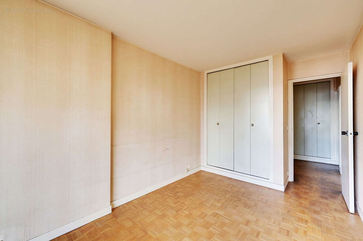 Appartement à PARIS-19E