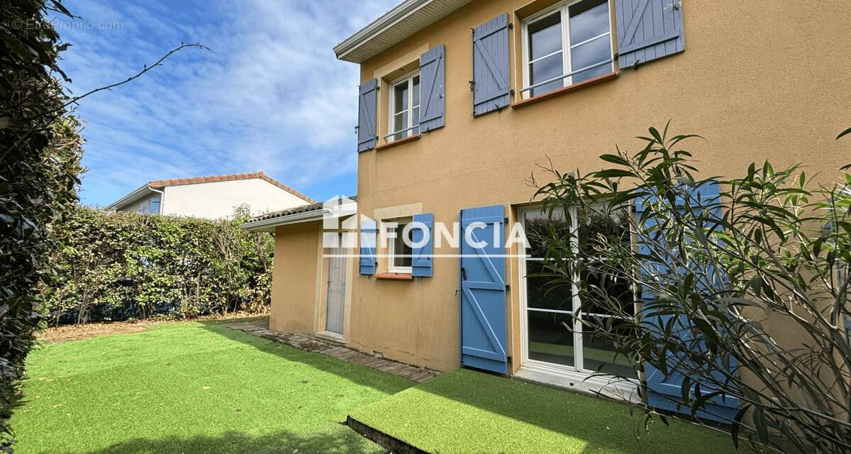 Maison à CORNEBARRIEU