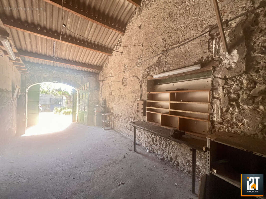 Maison à SAINTE-ANASTASIE