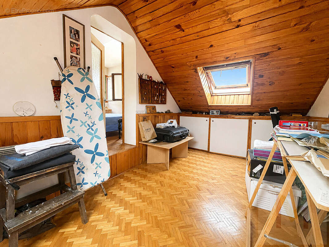 Charmante maison 5 pièces sur une parcelle de 217 m², au calme absolu. - photo 13