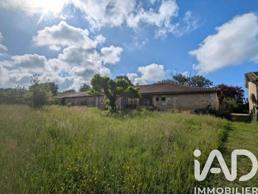 Photo 3 - Maison à LAPOUYADE