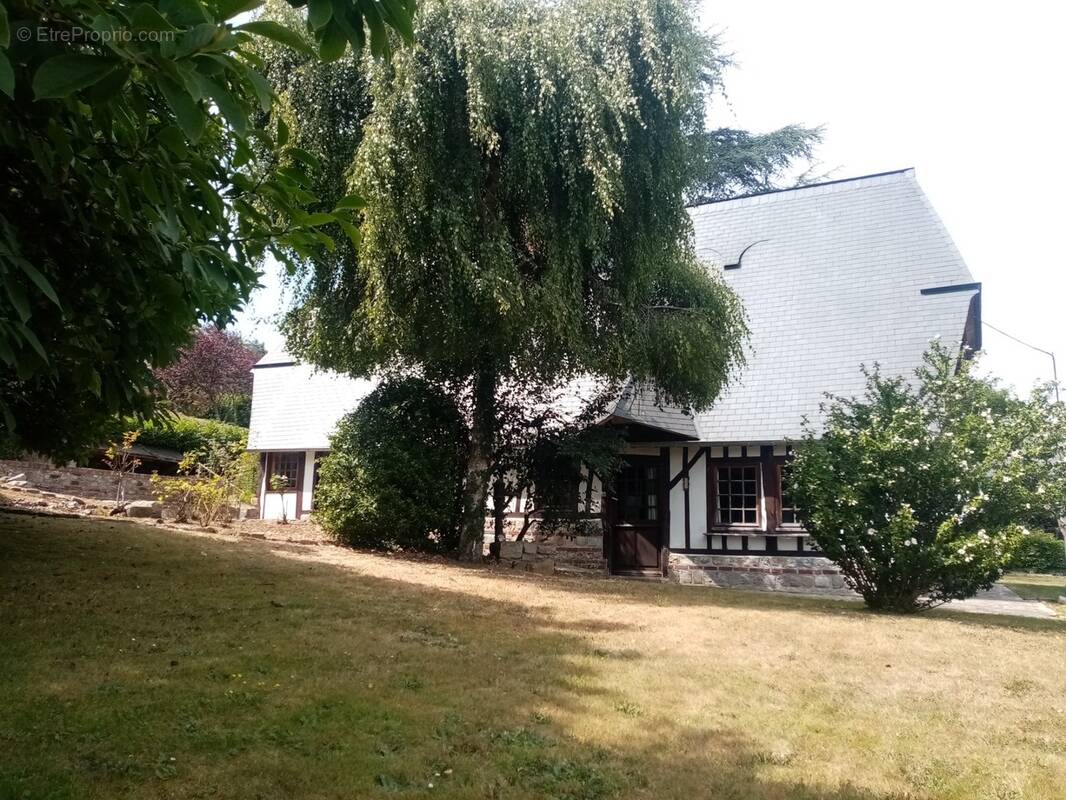Maison à CANY-BARVILLE