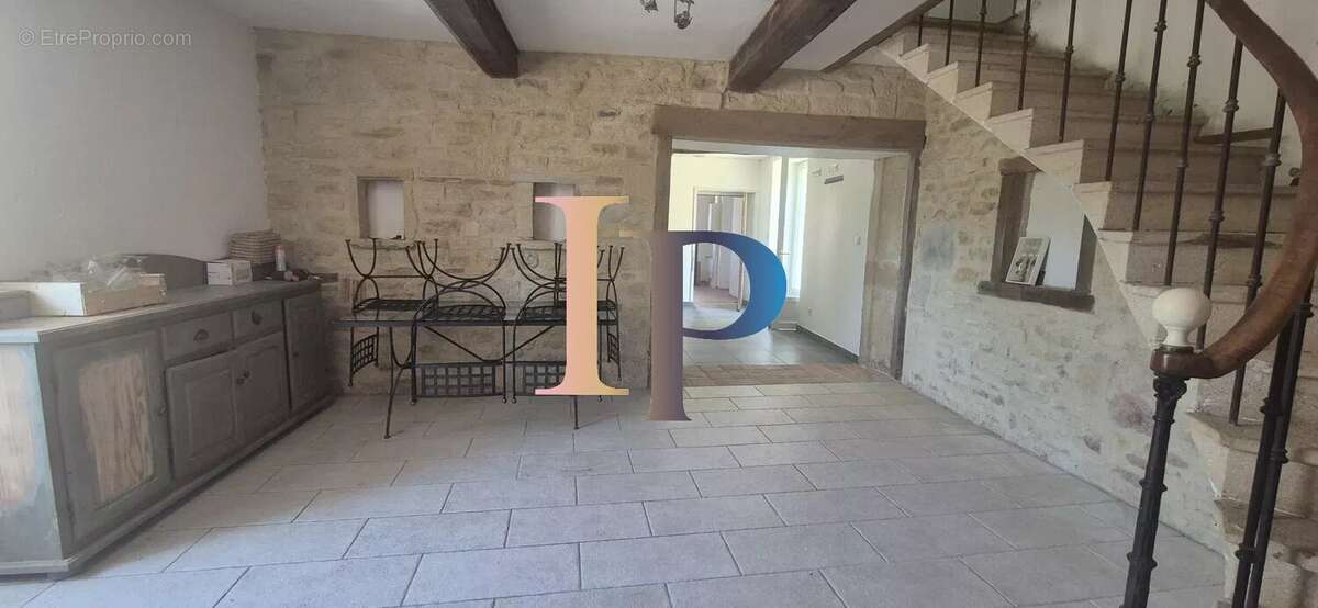 Maison 133 m² à Ligny-En-Brionnais  - photo 4