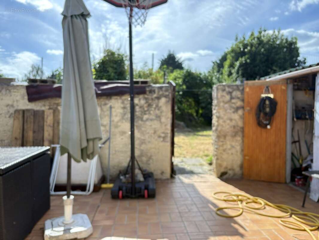Maison 80 m² à Mamers  - photo 3