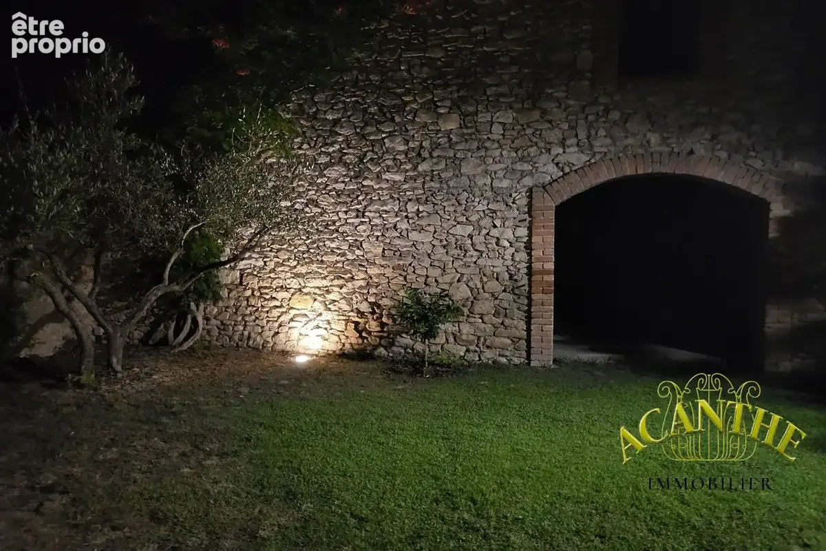 Maison 400 m² à Quissac  - photo 8