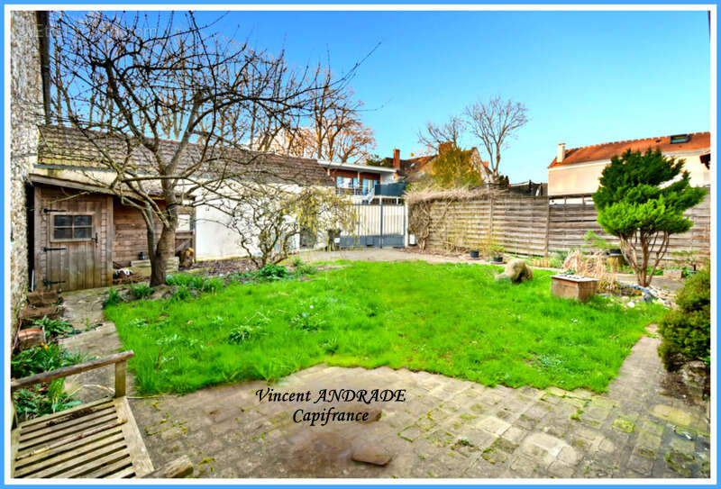 Maison à CHEPTAINVILLE