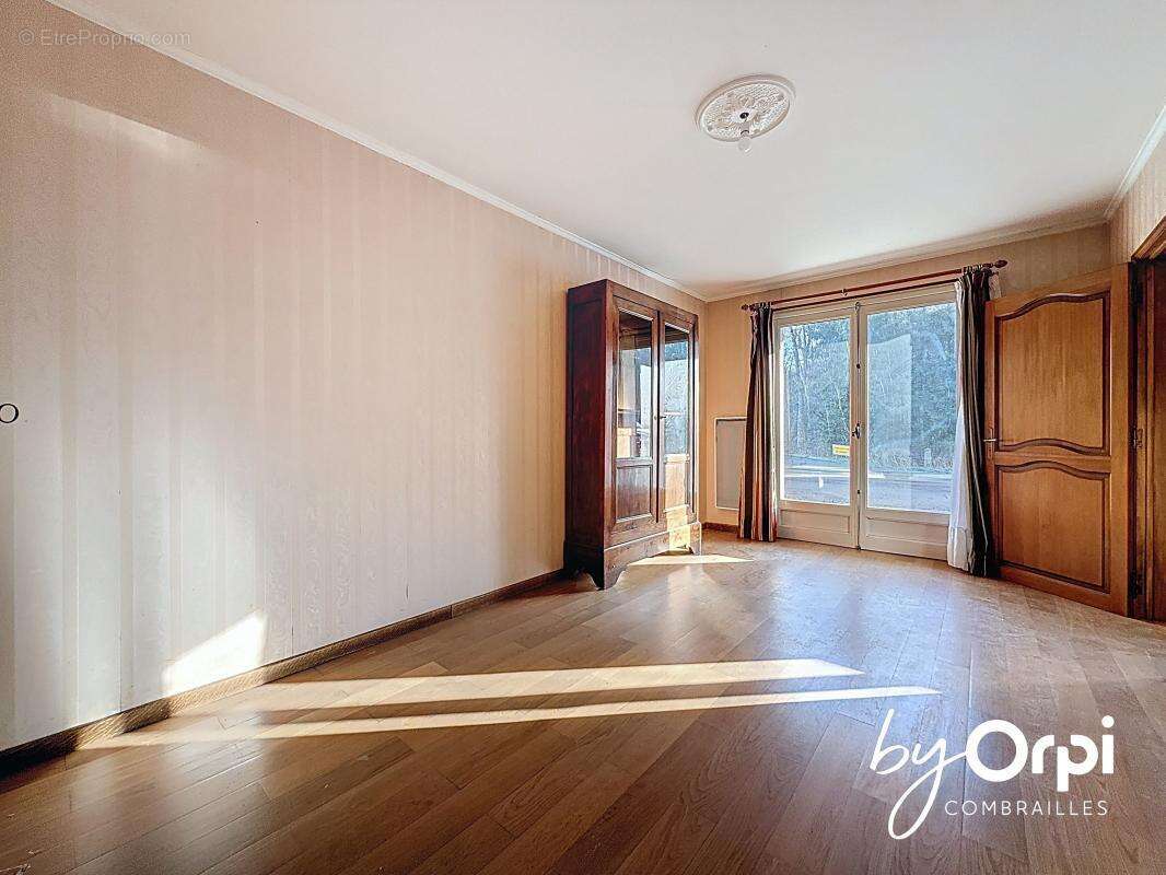 Maison à SAINT-ELOY-LES-MINES