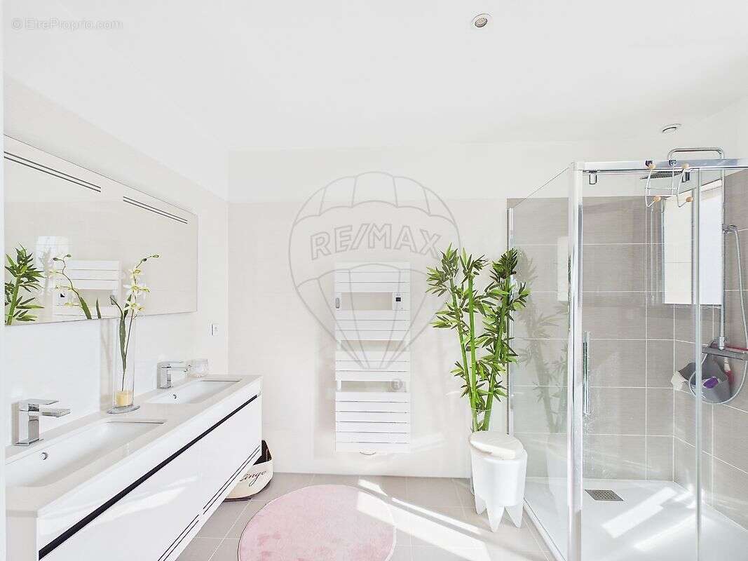 Maison à MESCHERS-SUR-GIRONDE