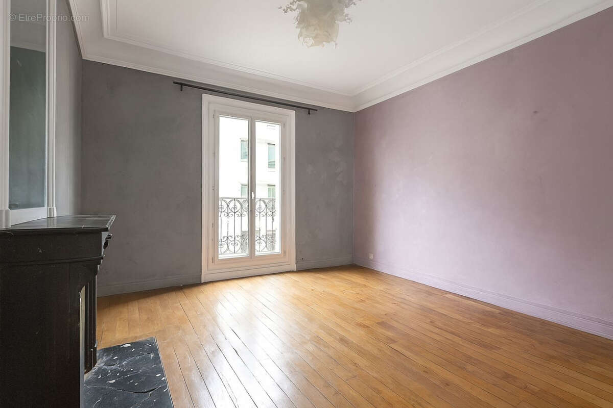 Appartement à PARIS-11E
