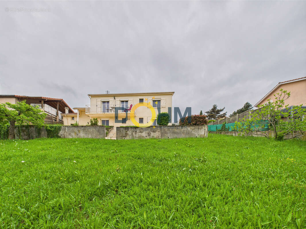Maison à FRAISSES
