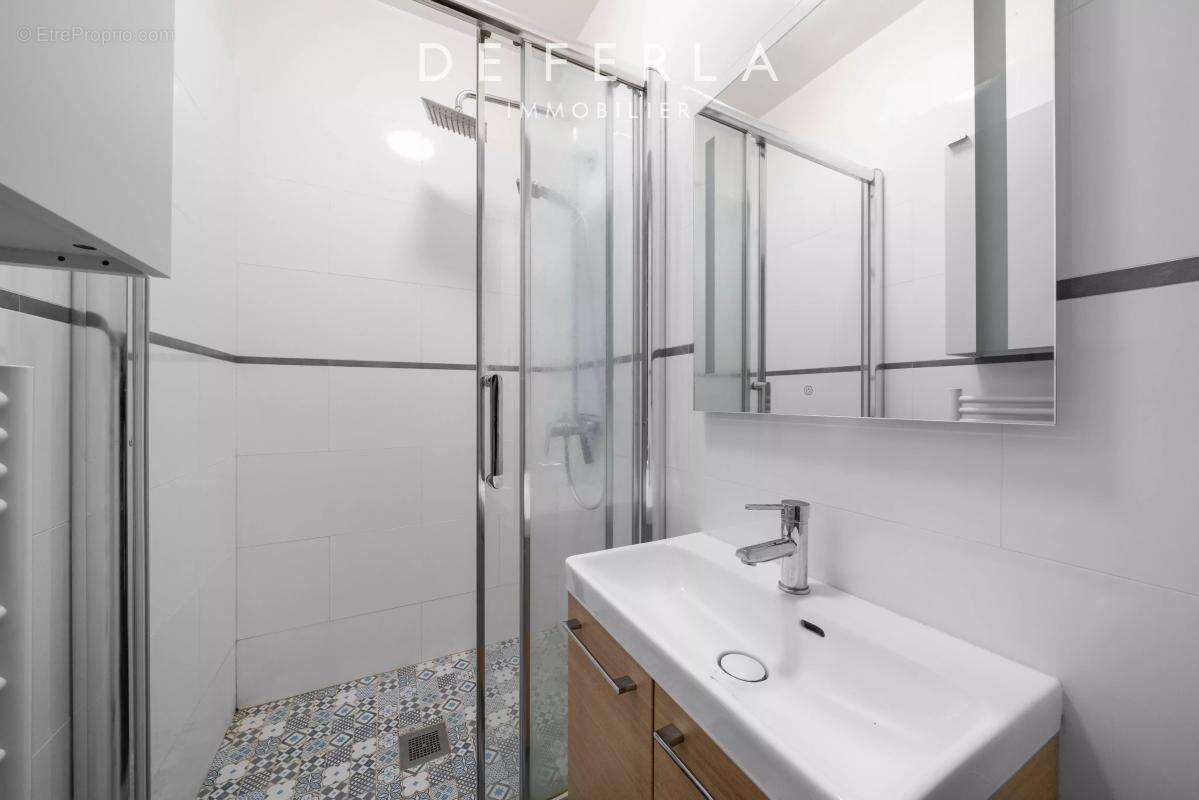 Appartement à PARIS-15E