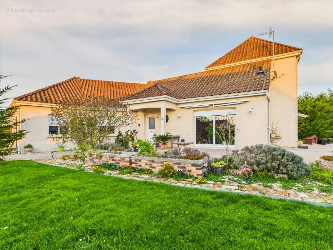 Maison à SAINT-MAURICE-EN-RIVIERE