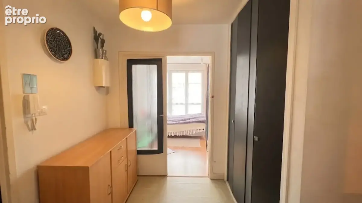 QUIMPER (29) — À VENDRE - Appartement T2 de 49 m² Au 3e étage avec ascenseur - Balcon - Cave - photo 5