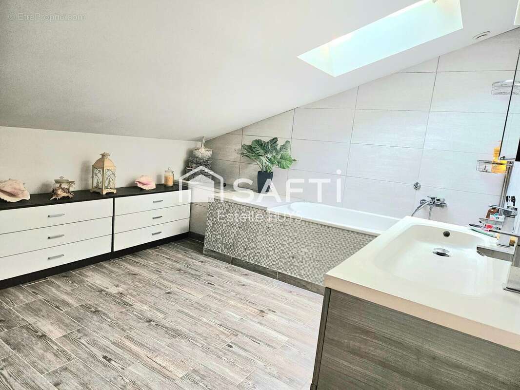 Photo 7 - Maison à DELLE