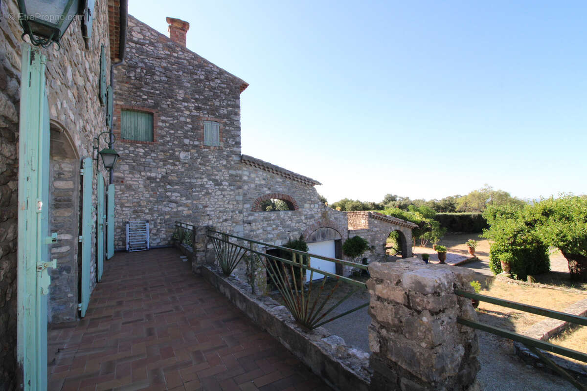 Maison à ROUSSON