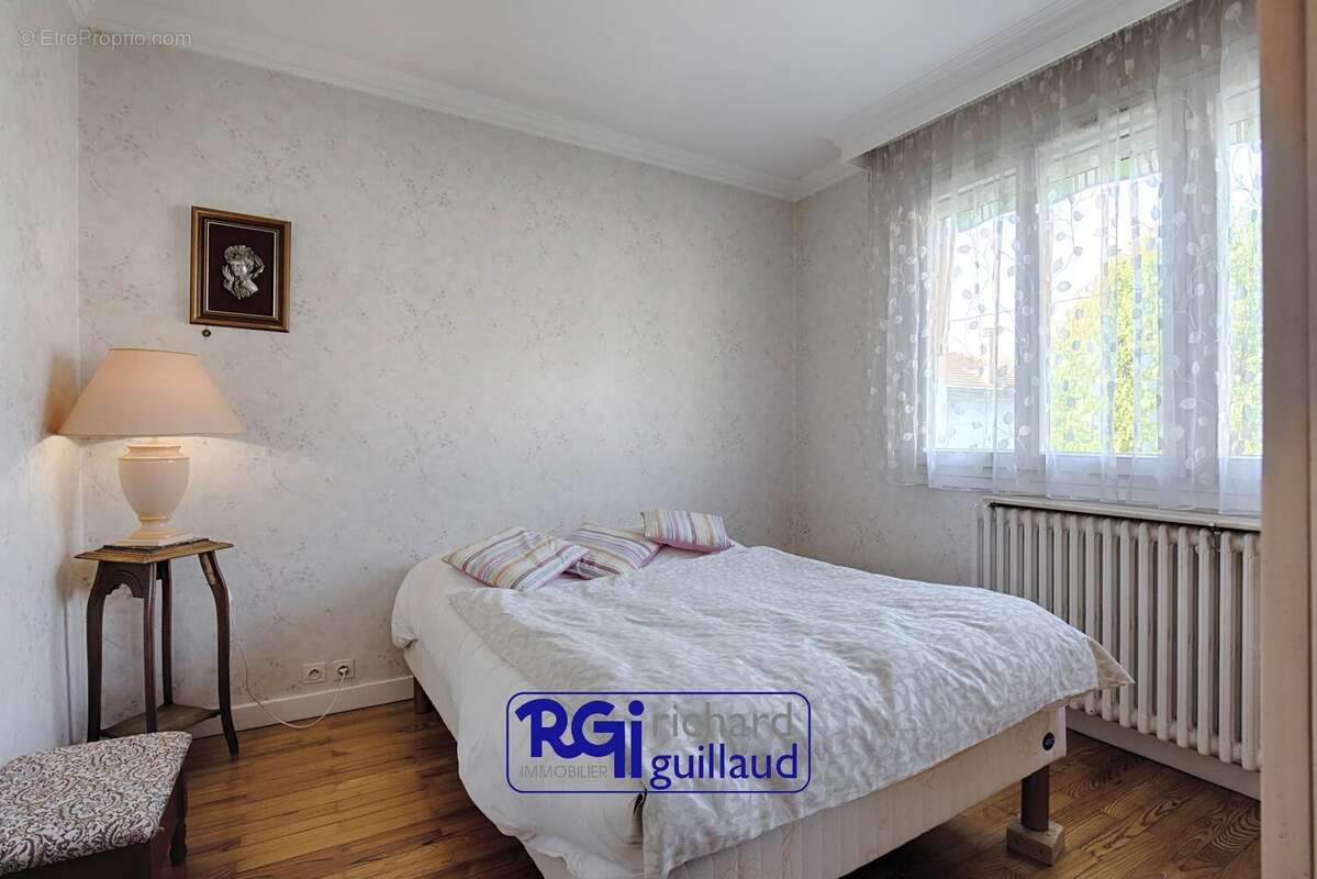 Maison à LA TOUR-DU-PIN