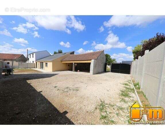 Maison 101 m² à Mereville  - photo 6