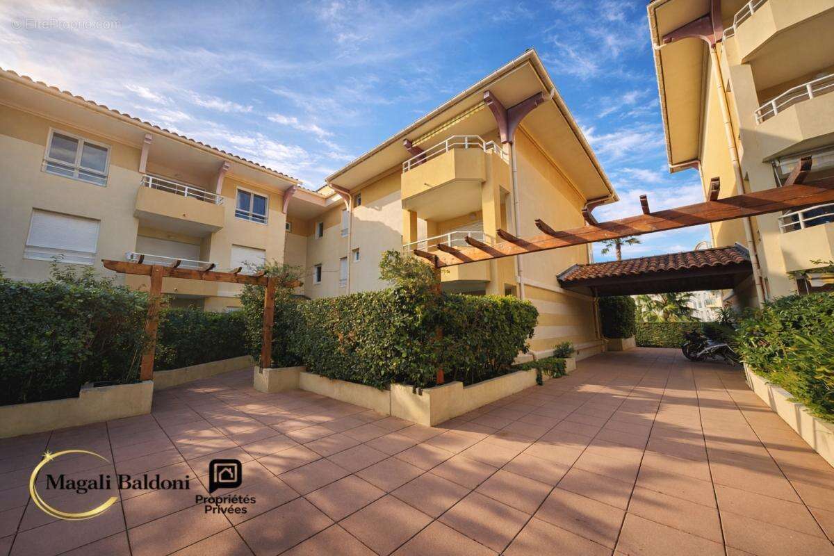 Appartement à FREJUS