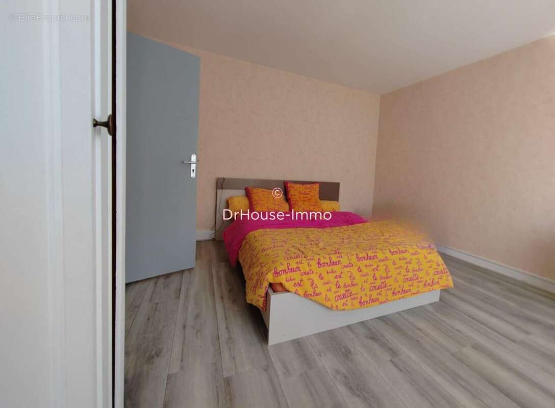 Maison à COULOUNIEIX-CHAMIERS
