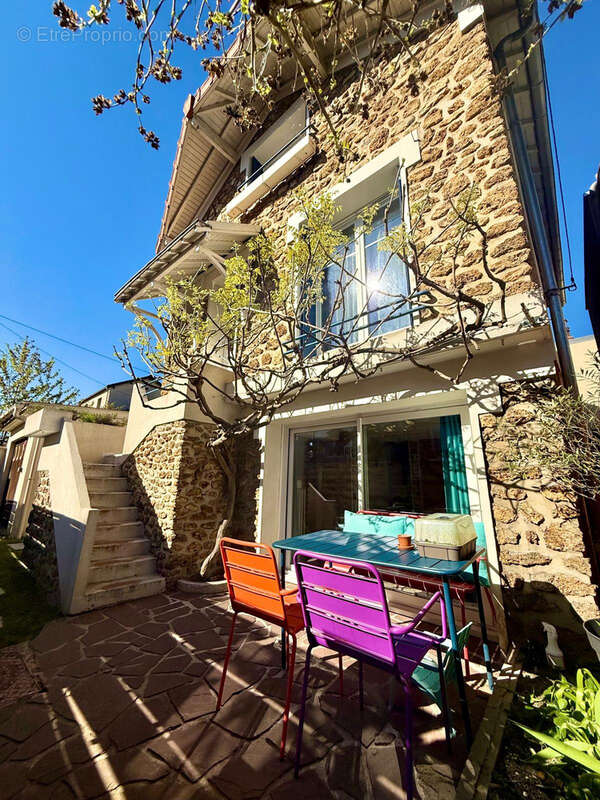 Maison à LES PAVILLONS-SOUS-BOIS