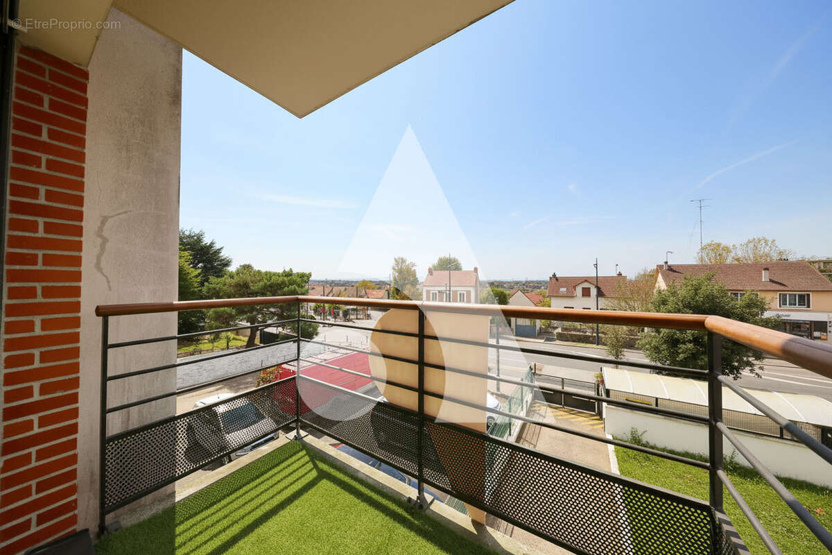 Appartement à CORBEIL-ESSONNES