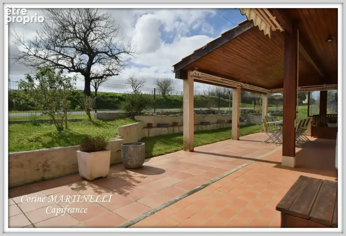 Ensemble de 2 maisons - Terrain 1.9 hectare - photo 17