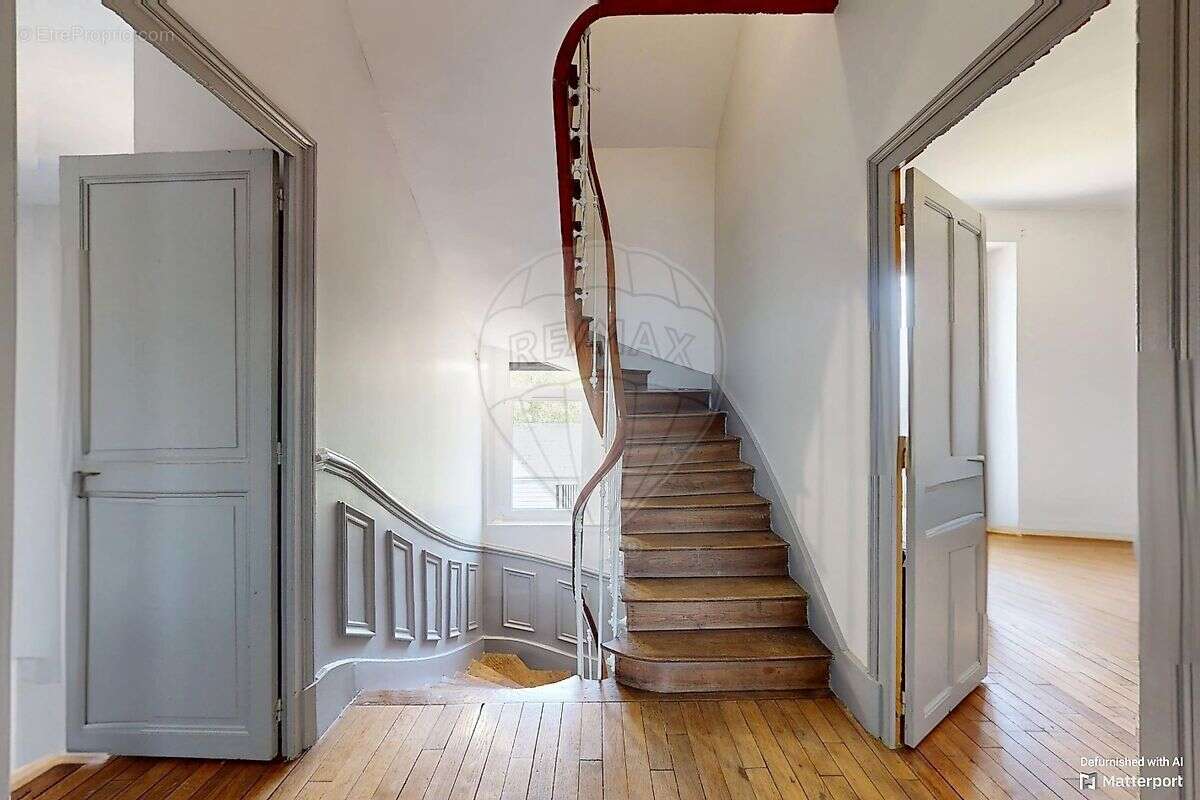 Maison à FLEURY-LES-AUBRAIS