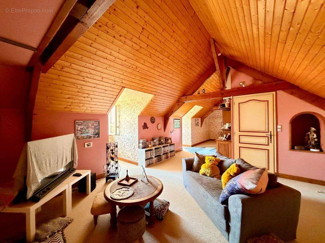 Maison de 5 pièces de 164 m² situé à Irais - photo 11