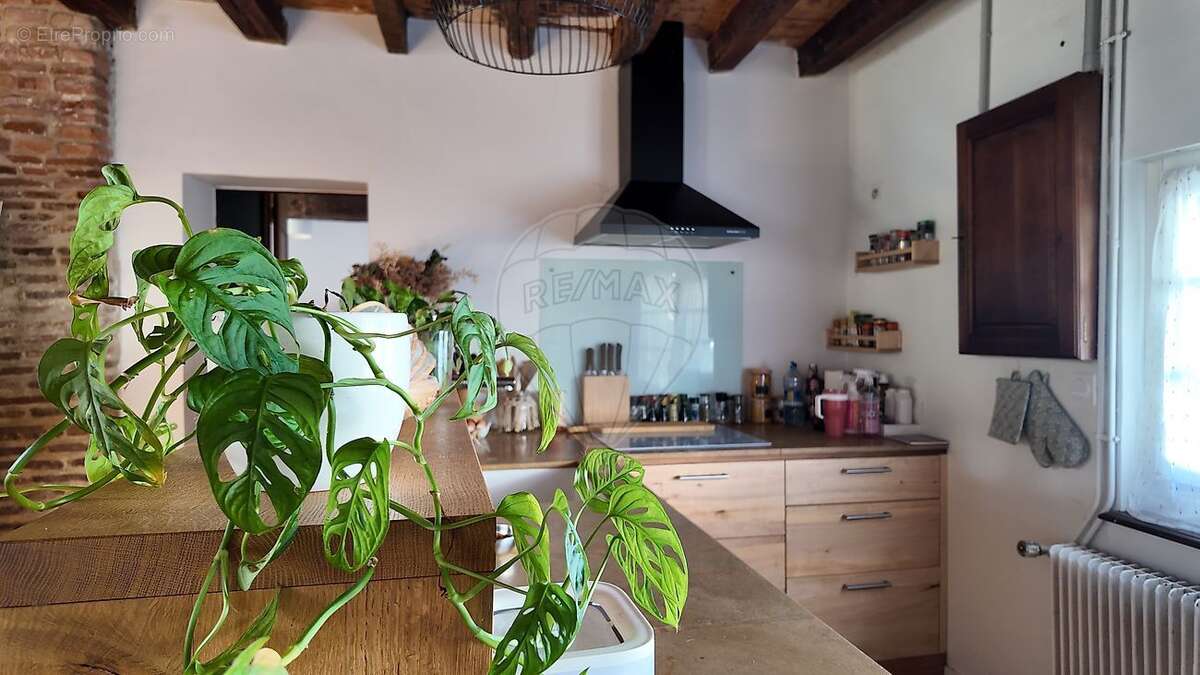 Maison à JOUY-LE-POTIER