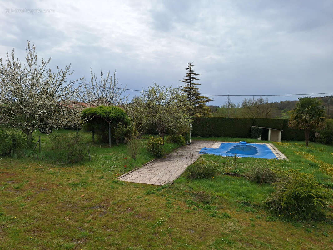 Maison à BOURDEILLES