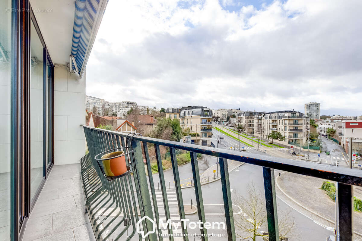 Appartement à CHATILLON