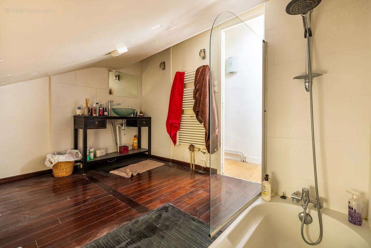 Maison à VERRIERES-LE-BUISSON