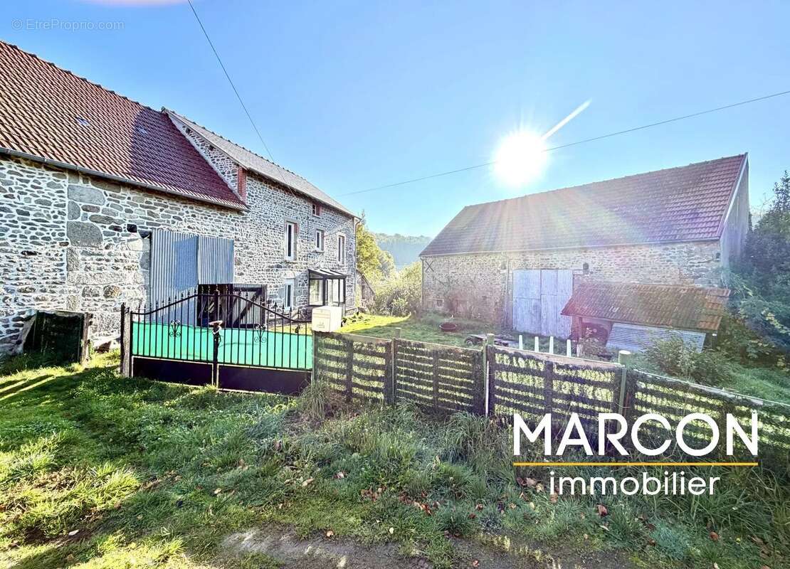 Maison à LA CHAPELLE-TAILLEFERT