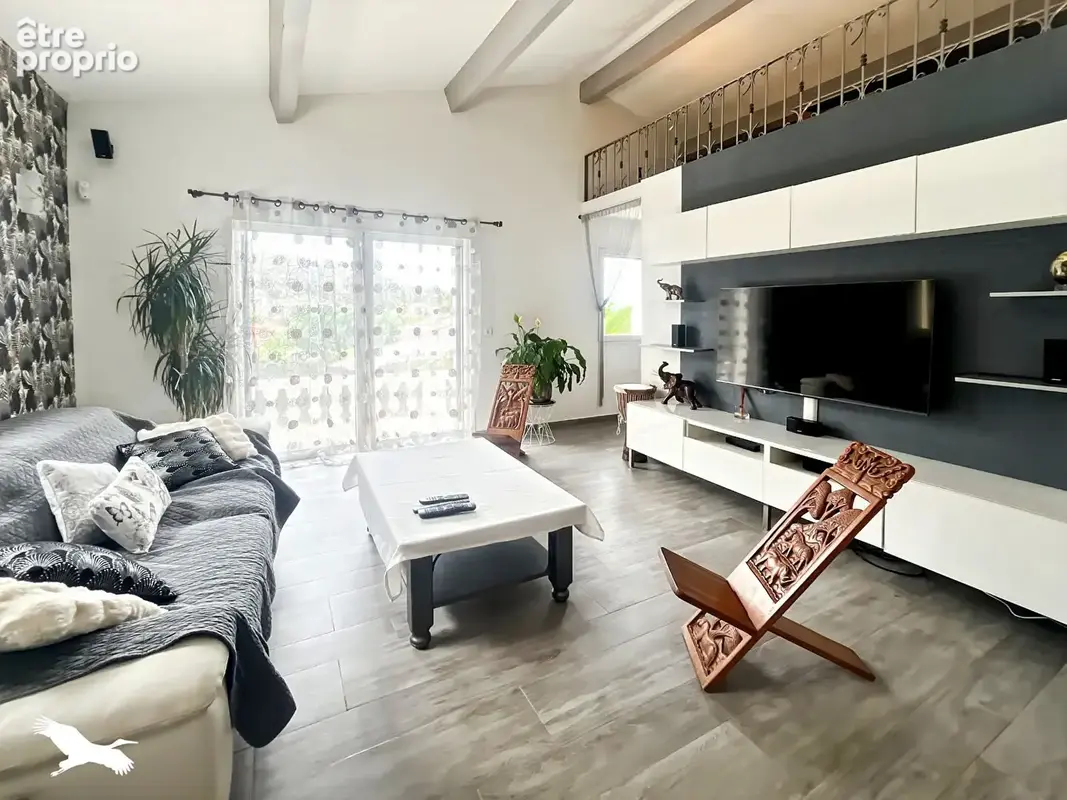 Maison La Penne-sur-Huveaune -112 m2 - 5 pièces - 3 Chambres + Jardin + Piscine - photo 8