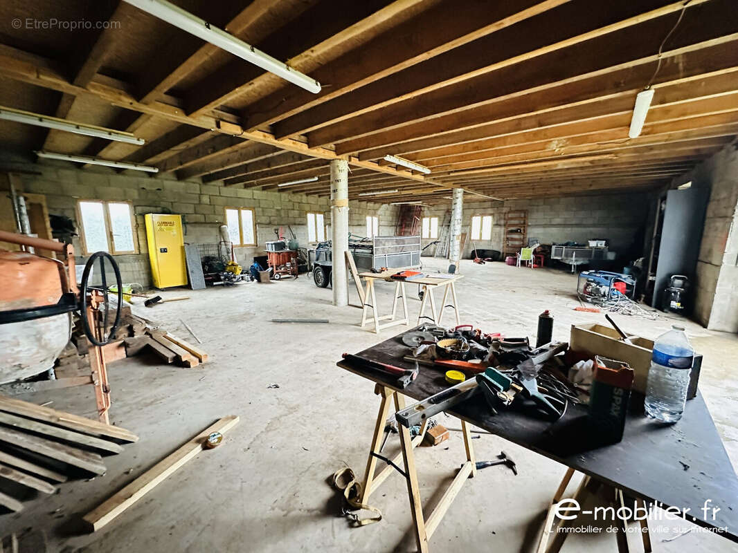 Maison à LA CLAYETTE