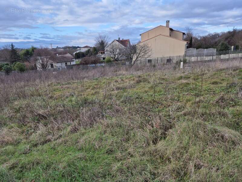 Terrain à ANGOULEME