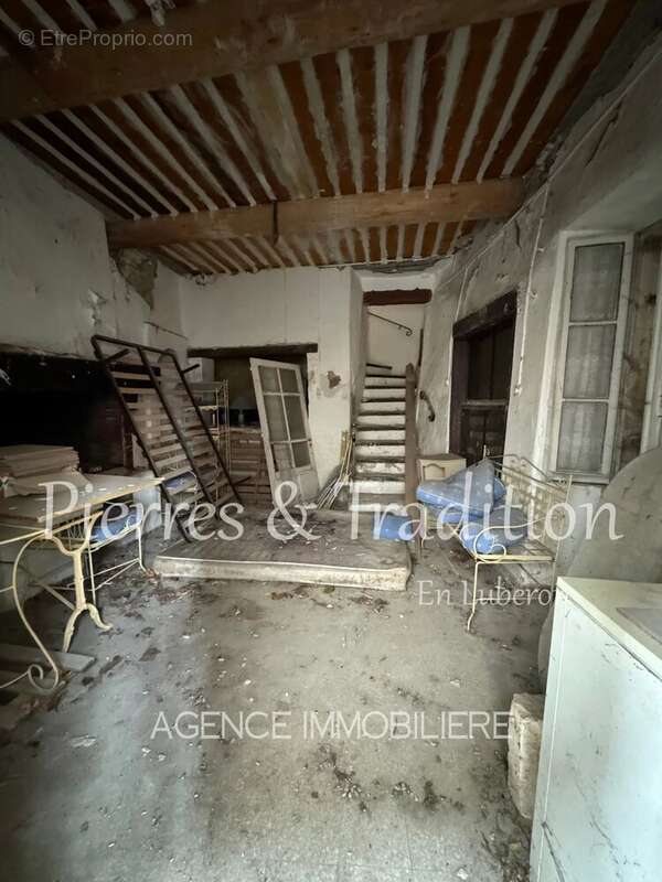 Appartement à CERESTE