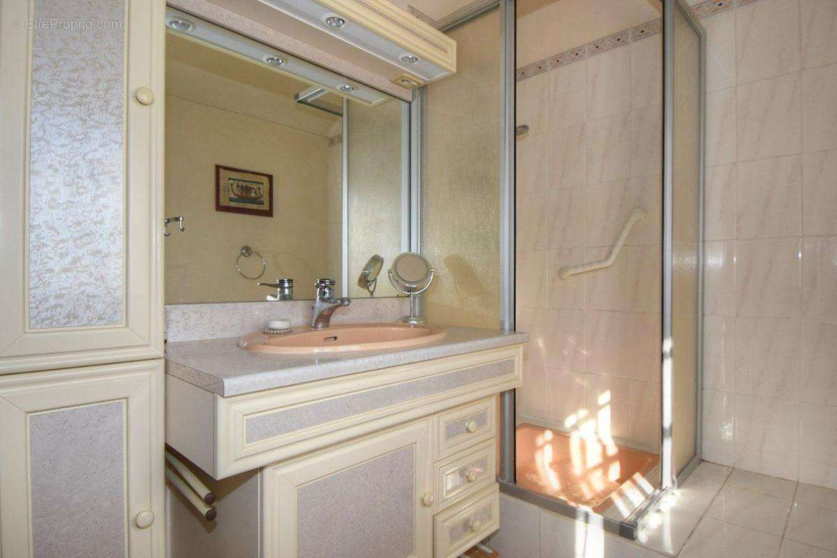 Maison à TREVOU-TREGUIGNEC