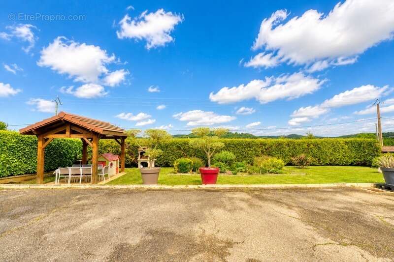 Maison de charme à Moras – 119 m² sur 1 670 m² de terrain constructibl - photo 4