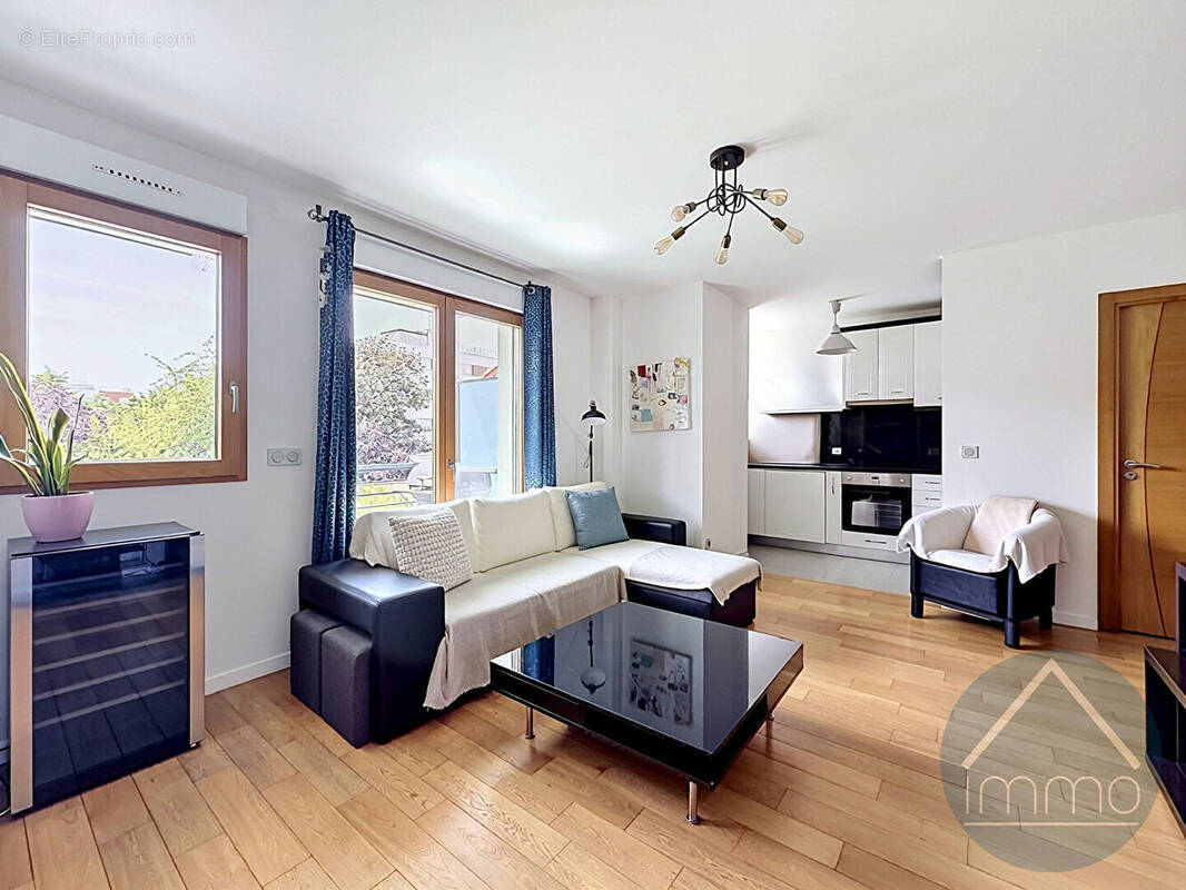 Appartement à NANTERRE