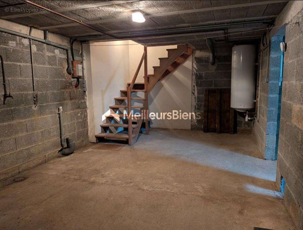 Maison Familiale centre ville de Guer 107 m² hab sur 635m² de terrain clos - Garage - photo 24