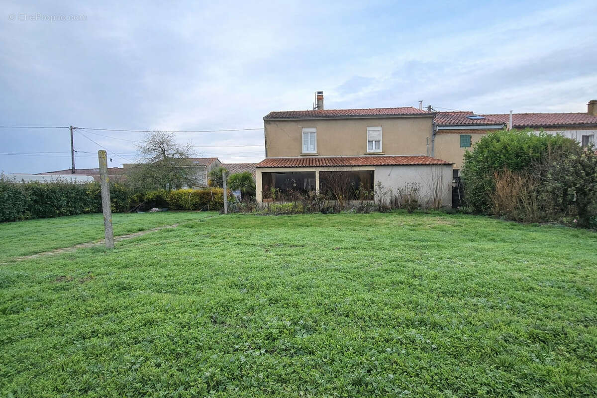 Maison à LA REGRIPPIERE