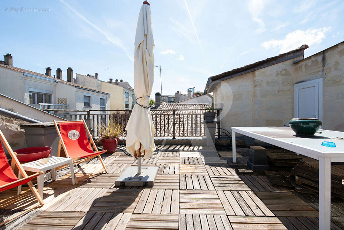 Architecture singulière- 1900- immeuble en pierre avec terrasse et garages - photo 16