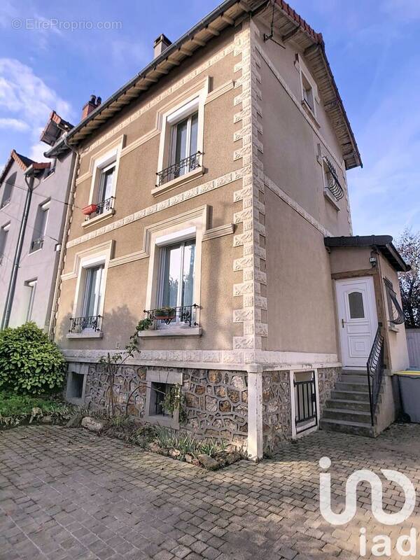 Photo 1 - Maison à VILLENEUVE-LE-ROI