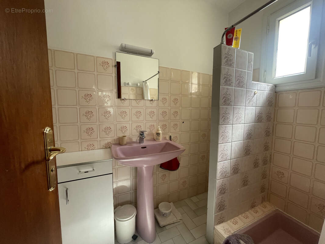 Maison à SAINT-BAUZILLE-DE-LA-SYLVE